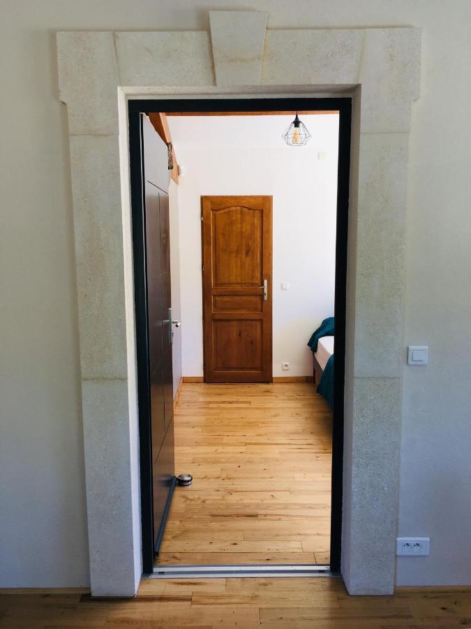 La Chambre Haute Et Son Spa Нім Екстер'єр фото